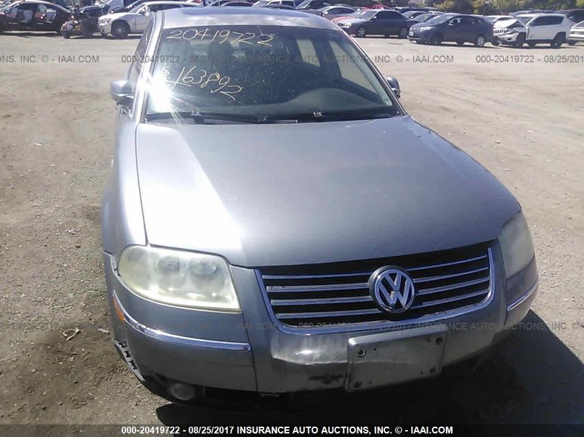 WVWRH63B34P043423 2004 Volkswagen Passat Glx