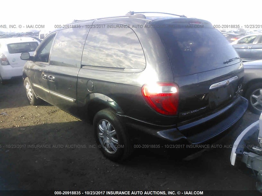 2005 Chrysler Town & Country Touring black van gasoline 2C4GP54L85R440590 photo #4