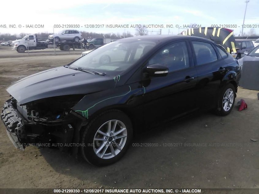 1FADP3F21FL383872 2015 Ford Focus Se