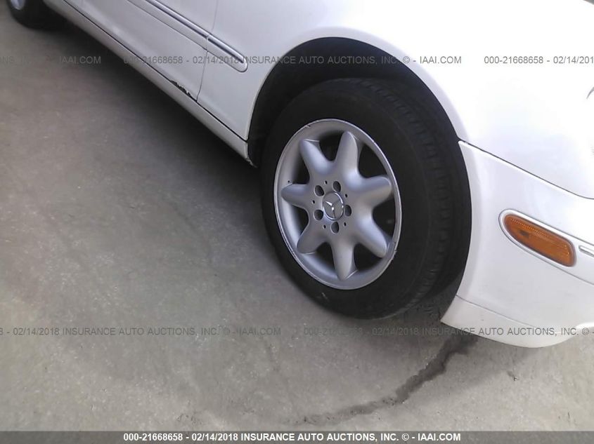 2002 Mercedes-Benz C 240 VIN: WDBRF61J42F173213 Lot: 21668658