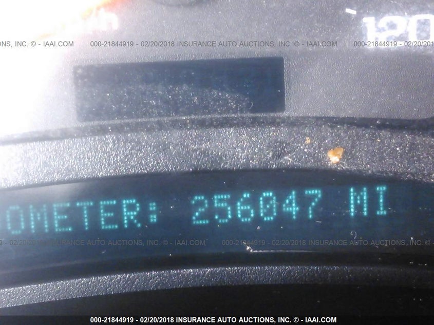 2005 Chevrolet Suburban Lt VIN: 1GNFK16ZX5J215345 Lot: 21844919