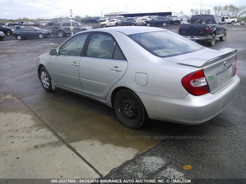 2004 Toyota Camry Le