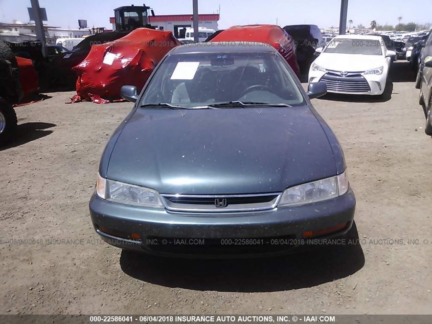 1997 Honda Accord Sdn Lx VIN: 1HGCD5631VA131618 Lot: 40957225