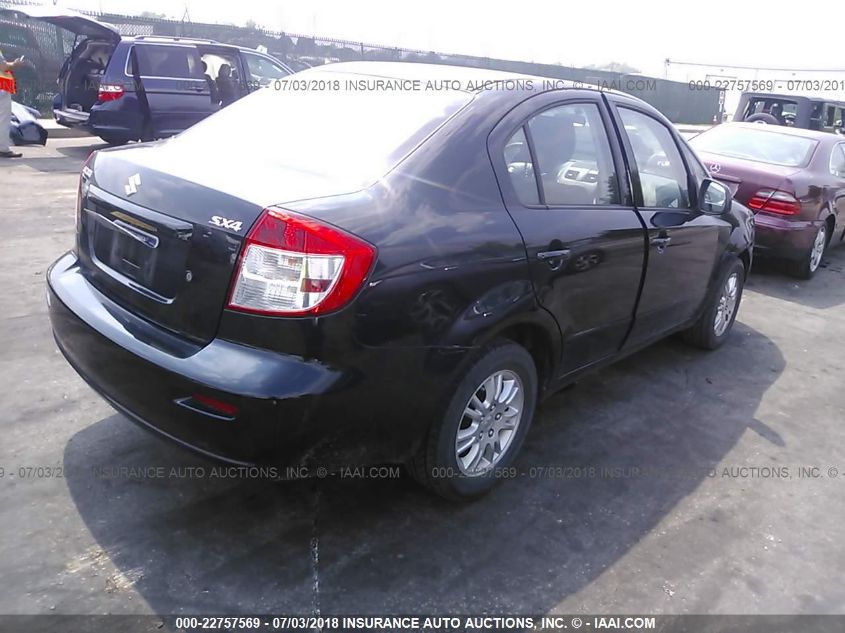 VIN JS2YC5A30D6101175 2013 Suzuki SX4, LE no.4