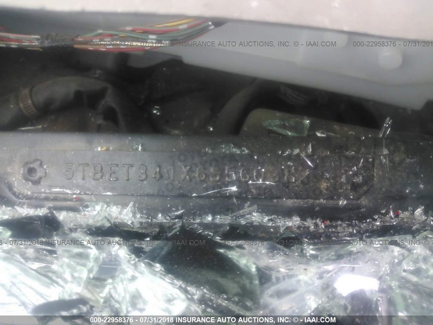 2006 Toyota Tundra Sr5 V8 VIN: 5TBET341X6S560382 Lot: 22958376