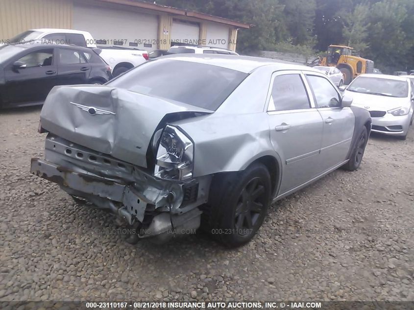 2005 Chrysler 300 Touring VIN: 2C3JA53GX5H120807 Lot: 40658045