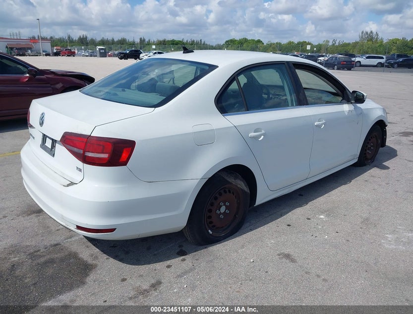 3VWDB7AJ5HM320237