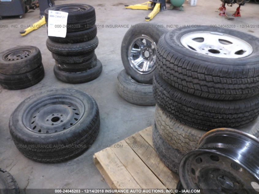 2018 Tires/Rims-33 Rims-2 VIN: MISC TIRES/RIMS Lot: 24045203