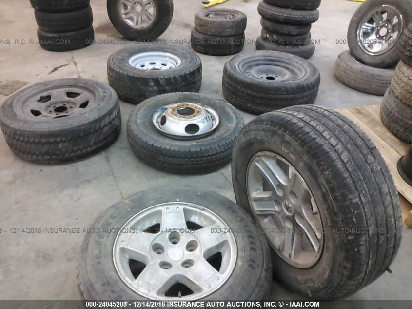 2018 Tires/Rims-33 Rims-2 VIN: MISC TIRES/RIMS Lot: 24045203