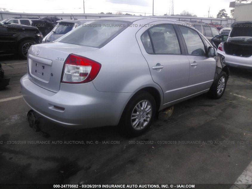 VIN JS2YC5A31D6100309 2013 Suzuki SX4, LE no.4