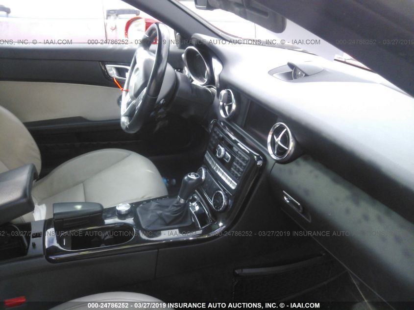 VIN WDDPK4HAXDF074161 2013 Mercedes-Benz SLK-Class,... no.5