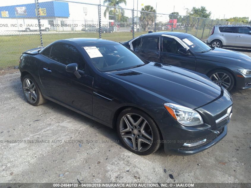 VIN WDDPK4HA7DF067863 2013 Mercedes-Benz SLK-Class,... no.1