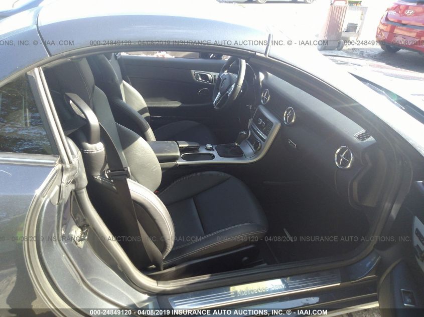 VIN WDDPK4HA7DF067863 2013 Mercedes-Benz SLK-Class,... no.5