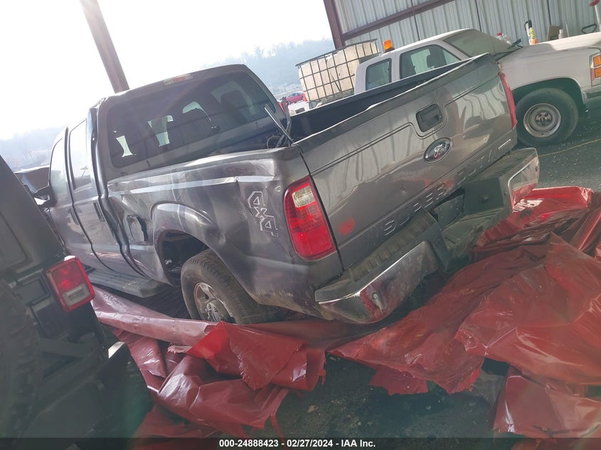 1FT7W2B64DEB18474 2013 FORD F250 photo no. 3