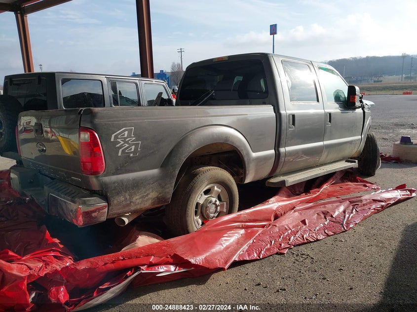 1FT7W2B64DEB18474 2013 FORD F250 photo no. 4