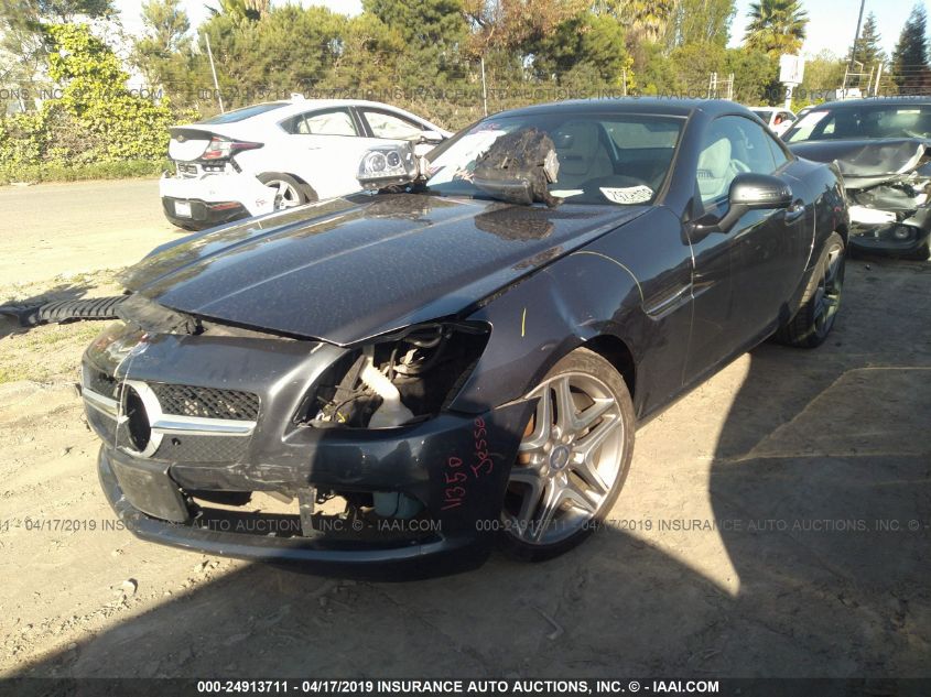 VIN WDDPK4HA2EF075855 2014 Mercedes-Benz SLK-Class,... no.2