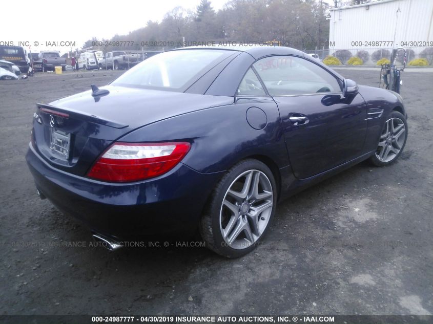 VIN WDDPK4HA3FF101445 2015 Mercedes-Benz SLK-Class,... no.4