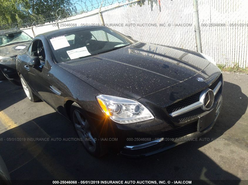 VIN WDDPK4HA5FF096863 2015 Mercedes-Benz SLK-Class,... no.1