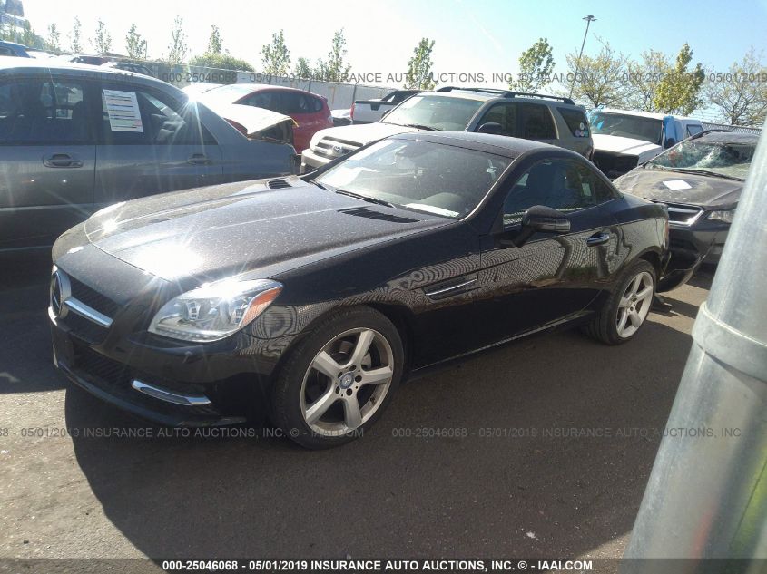 VIN WDDPK4HA5FF096863 2015 Mercedes-Benz SLK-Class,... no.2