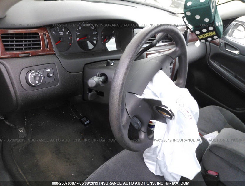 2G1WB58NX81290872