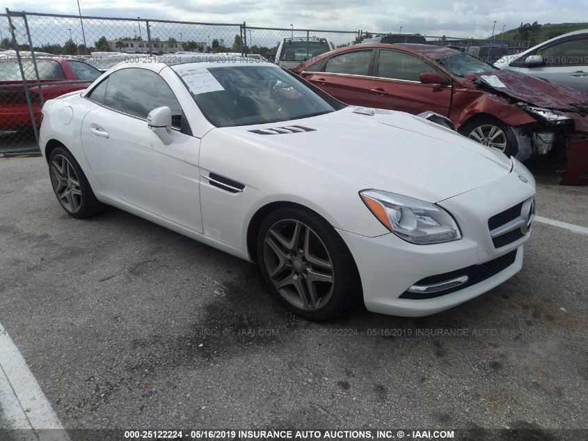 VIN WDDPK4HA0FF108854 2015 Mercedes-Benz SLK-Class,... no.1