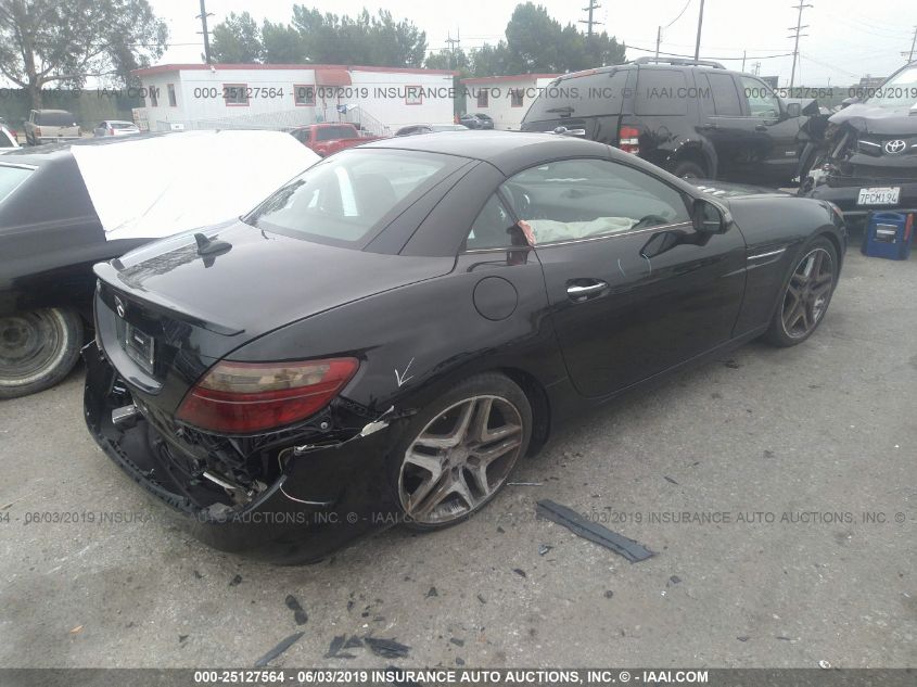 VIN WDDPK3JA9GF123794 2016 Mercedes-Benz SLK-Class,... no.4