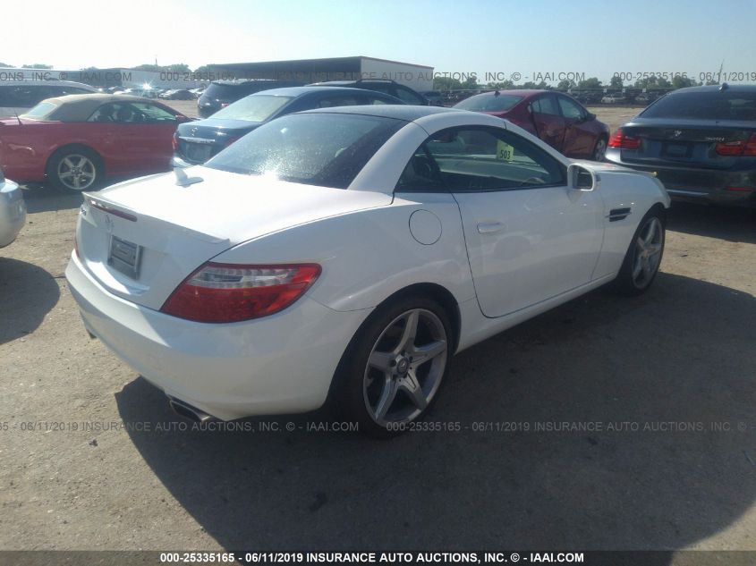 VIN WDDPK4HA4FF102829 2015 Mercedes-Benz SLK-Class,... no.4