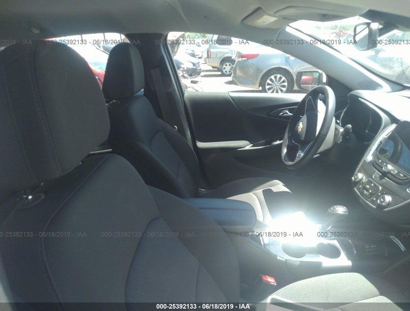 1G1ZD5ST4JF184303