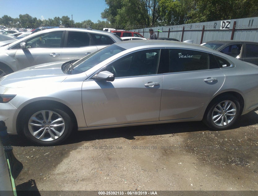 1G1ZD5ST4JF184303