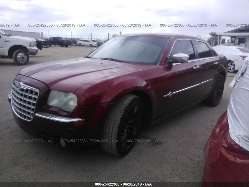 2006 Chrysler 300C red sedan gasoline 2C3KA63H56H426706 photo #3