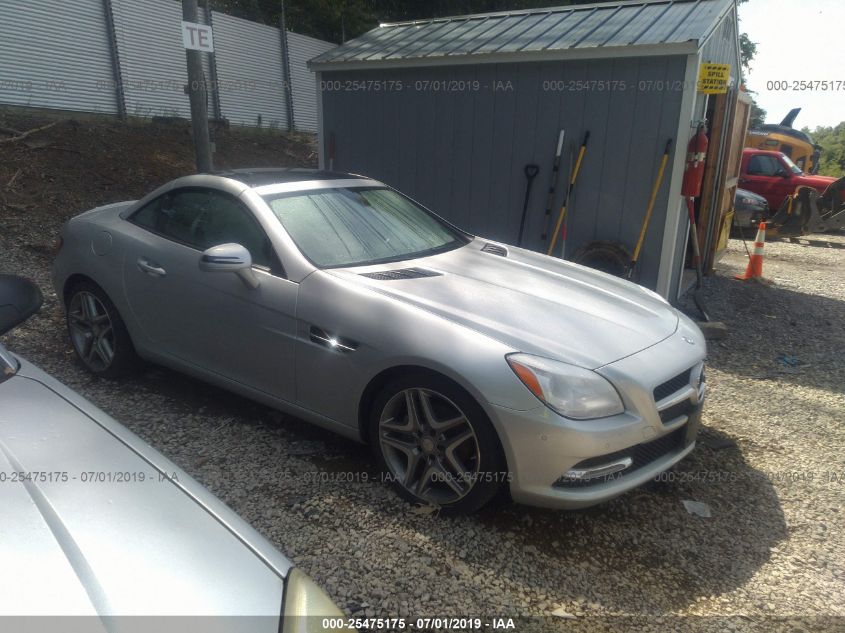 VIN WDDPK4HA1EF076186 2014 Mercedes-Benz SLK-Class,... no.1