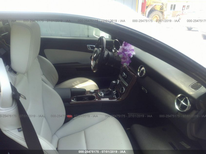 VIN WDDPK4HA1EF076186 2014 Mercedes-Benz SLK-Class,... no.5