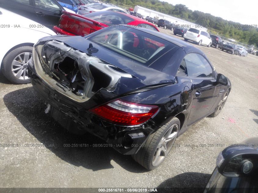 VIN WDDPK4HA4FF097907 2015 Mercedes-Benz SLK-Class,... no.4