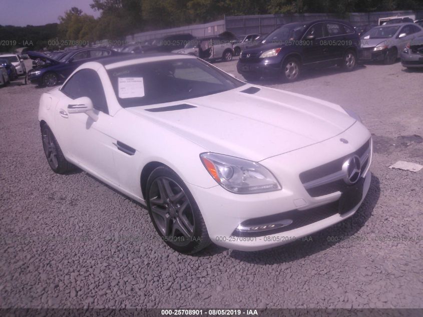 VIN WDDPK4HA1FF099484 2015 Mercedes-Benz SLK-Class,... no.1