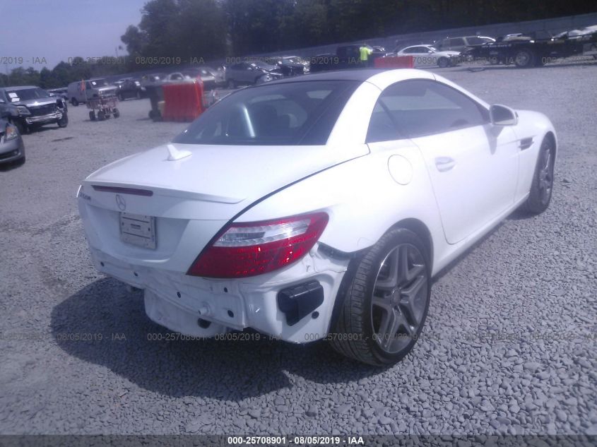 VIN WDDPK4HA1FF099484 2015 Mercedes-Benz SLK-Class,... no.4