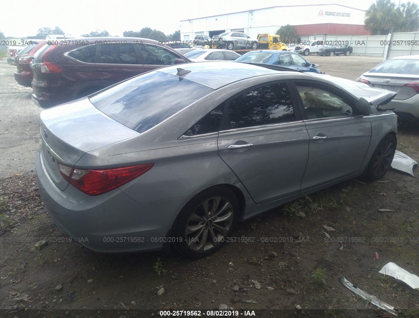 5NPEC4AC5DH760270