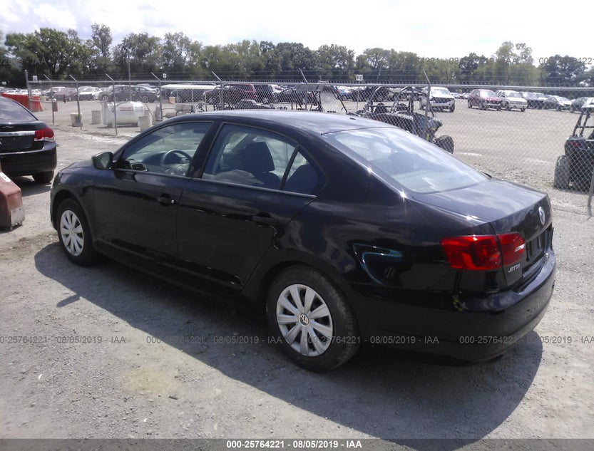 3VW1K7AJ7EM352993