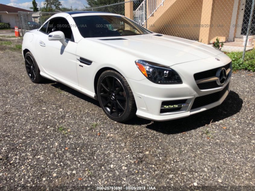 VIN WDDPK4HA6FF111645 2015 Mercedes-Benz SLK-Class,... no.1