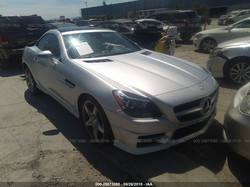 VIN WDDPK3JAXGF120497 2016 Mercedes-Benz SLK-Class,... no.1