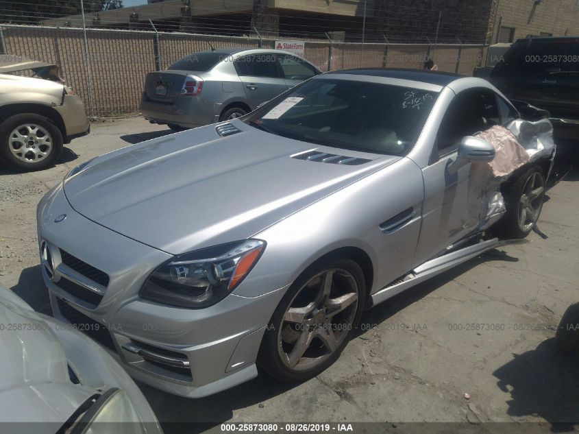 VIN WDDPK3JAXGF120497 2016 Mercedes-Benz SLK-Class,... no.2