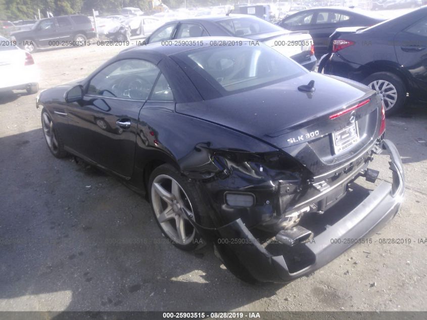 VIN WDDPK3JA2GF122972 2016 Mercedes-Benz SLK-Class,... no.3