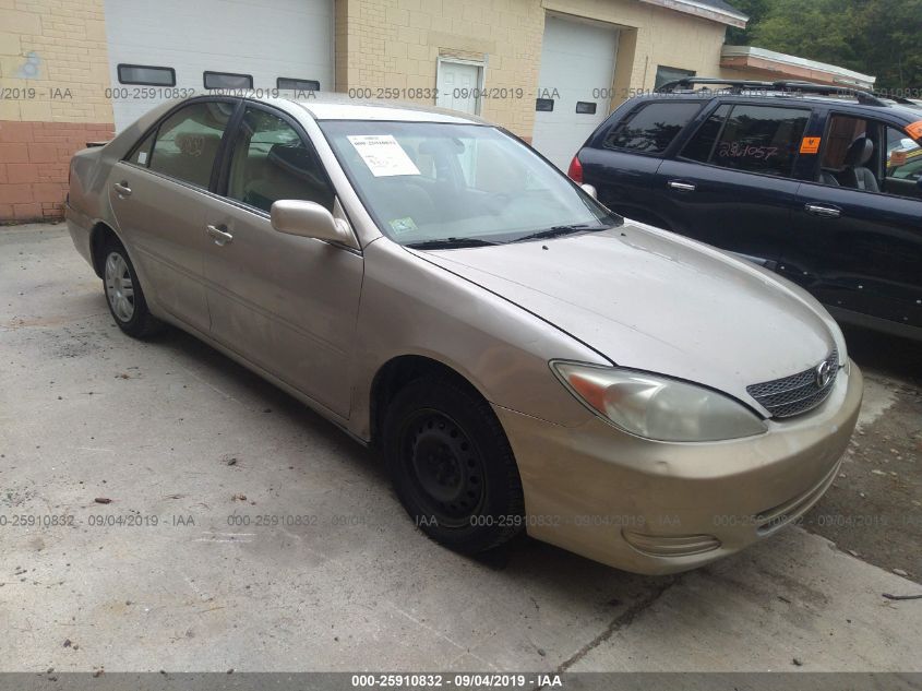 2003 Toyota Camry Le VIN: 4T1BE32K63U713679 Lot: 25910832