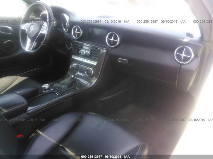 VIN WDDPK4HA8FF110819 2015 Mercedes-Benz SLK-Class,... no.5