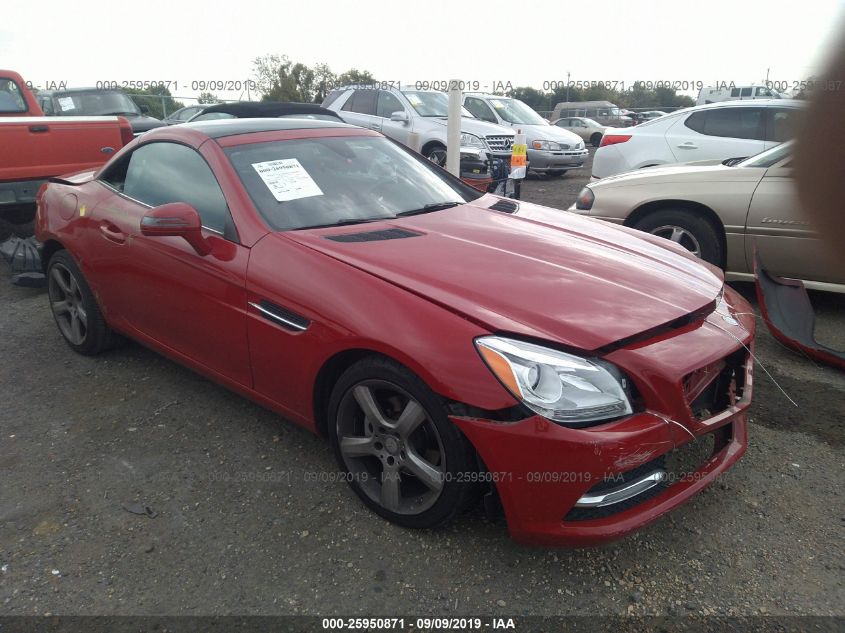 VIN WDDPK4HA2FF113618 2015 Mercedes-Benz SLK-Class,... no.1