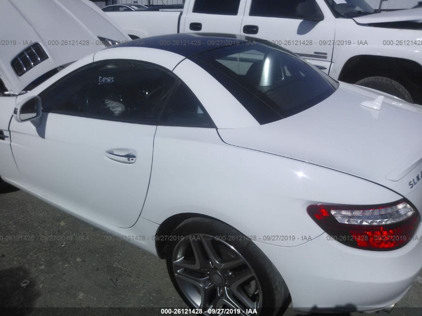 VIN WDDPK4HA5EF077549 2014 Mercedes-Benz SLK-Class,... no.8