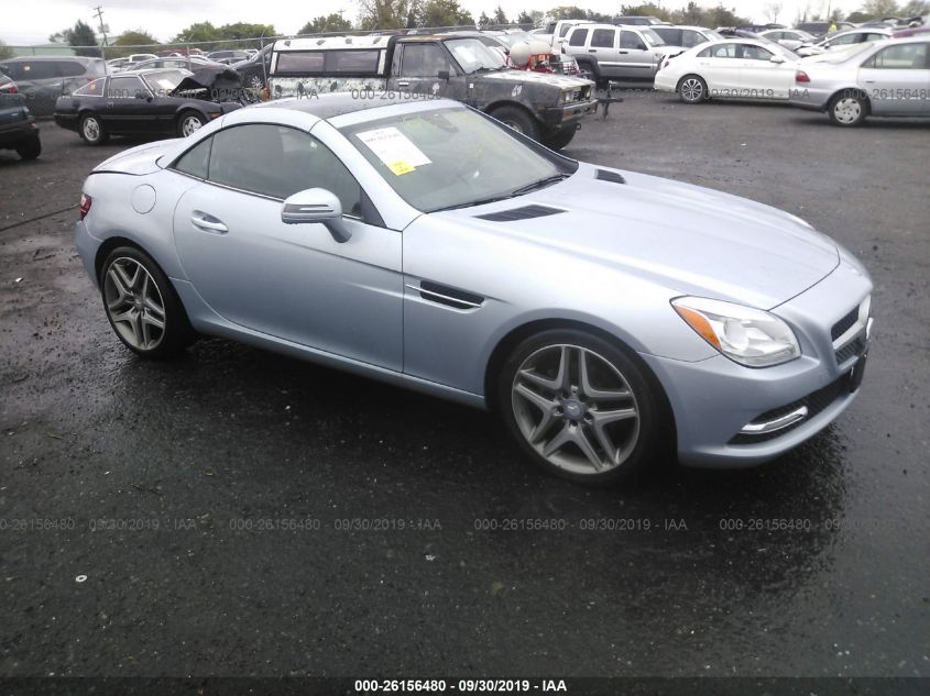 VIN WDDPK4HAXFF097507 2015 Mercedes-Benz SLK-Class,... no.1