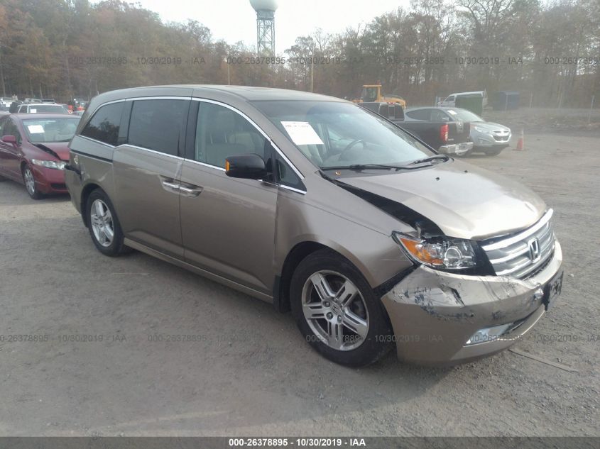 Хонда одиссей бу. 5 л. Хонда одиссей 3. Honda odyssey sport. Хонда одиссей 2005 американец.