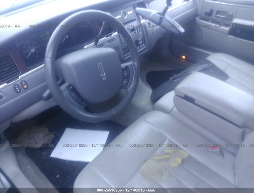 1LNHM81W57Y609035