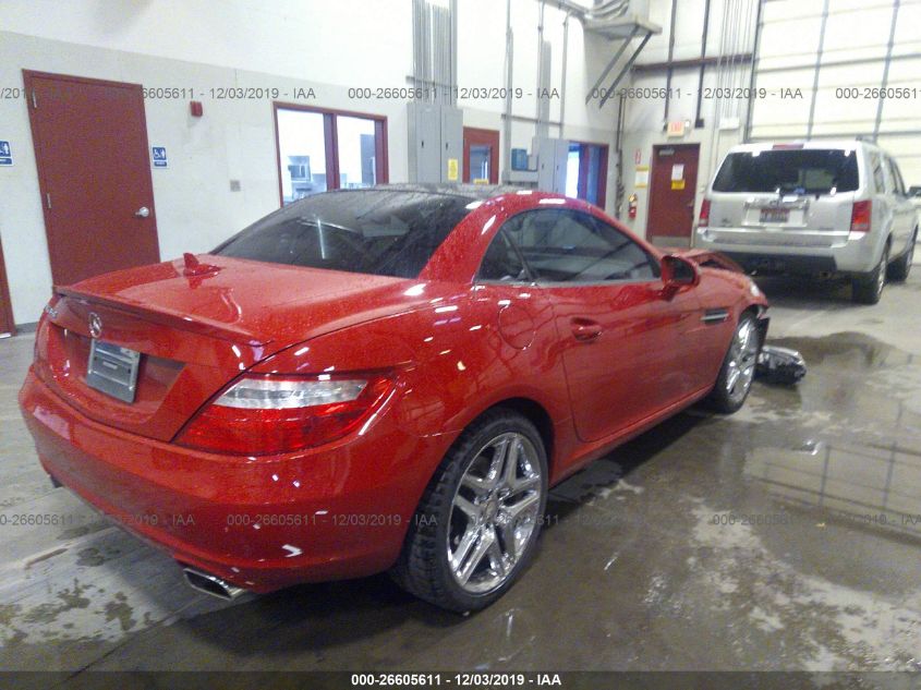 VIN WDDPK3JA5GF121315 2016 Mercedes-Benz SLK-Class,... no.4