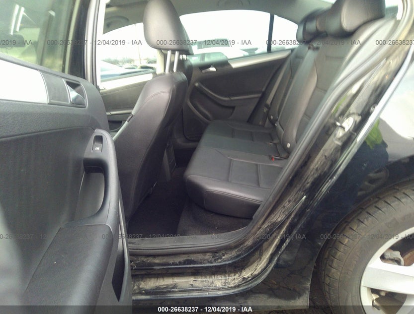 3VWLL7AJ6CM338330